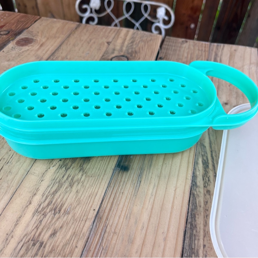 Jadeite Tupperware Cheese Grater Container with Lid 3 Pieces - Picture 2 of 10